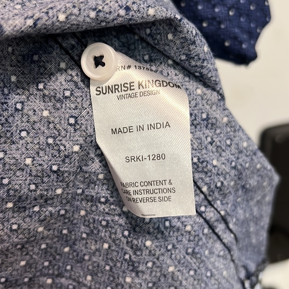 Sunrise Kingdom Vintage Design Small Button up shirt - Picture 5 of 6